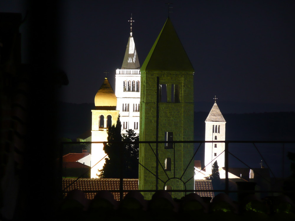 Rab - Turmquartett bei Nacht