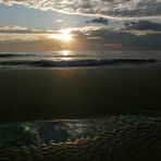 Raccogliendo pezzi di cielo sulla spiaggia