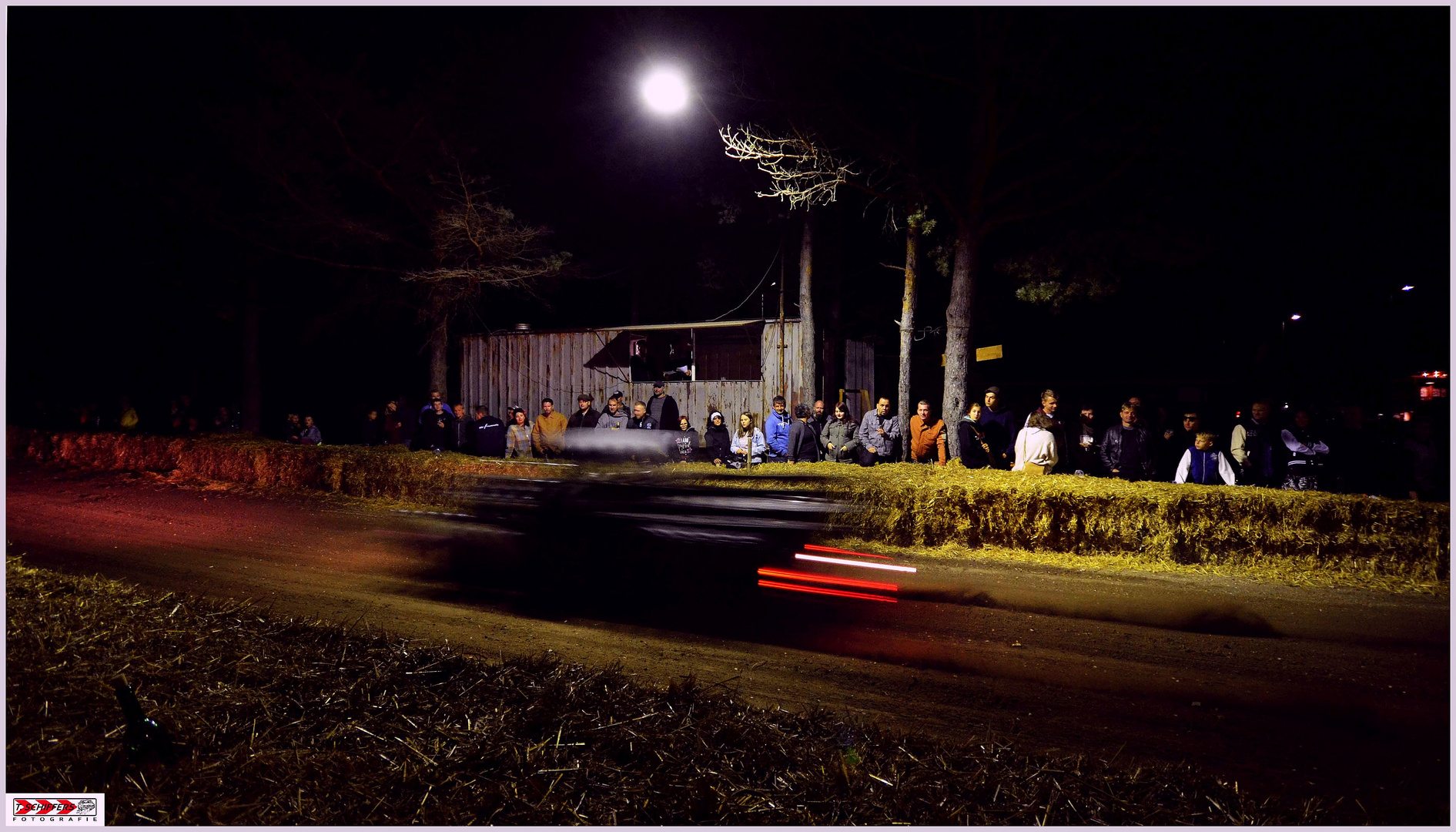 race under floodlights