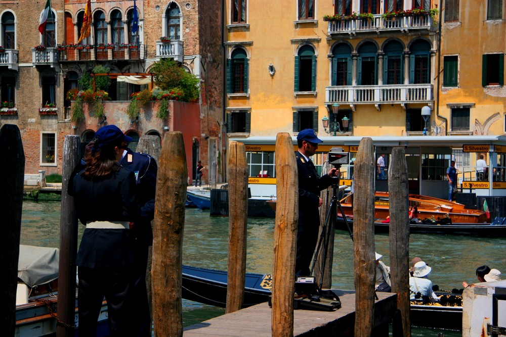 Radarkontrolle in Venedig am Canale Grande 2