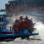 Raddampfer am Hamburger Hafen