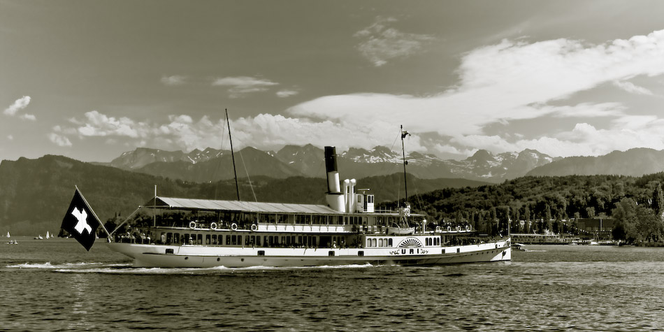 Raddampfer auf dem Vierwaldstätter See