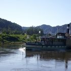 Raddampfer auf der Elbe