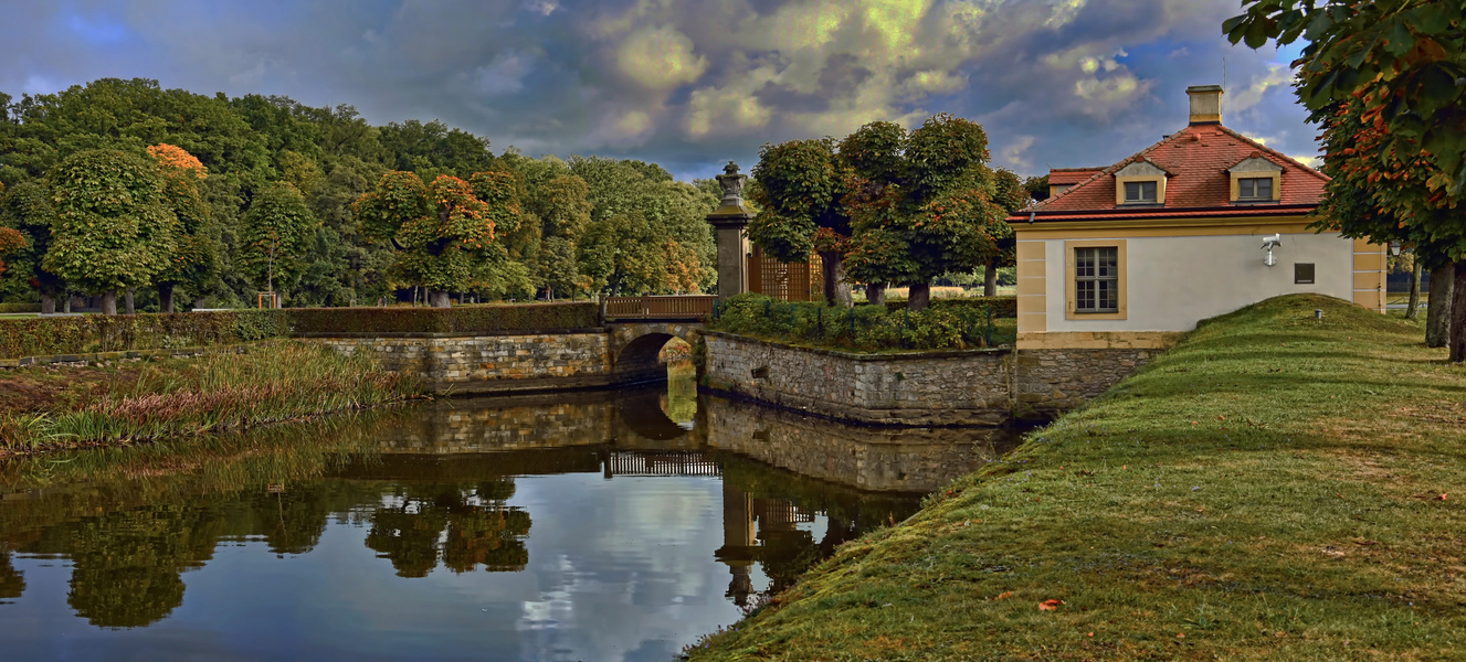 Radebeul  -  Schloss Wackerbarth 