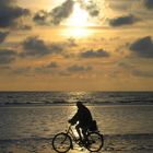 Radfahrer am Strand von Römö/DK