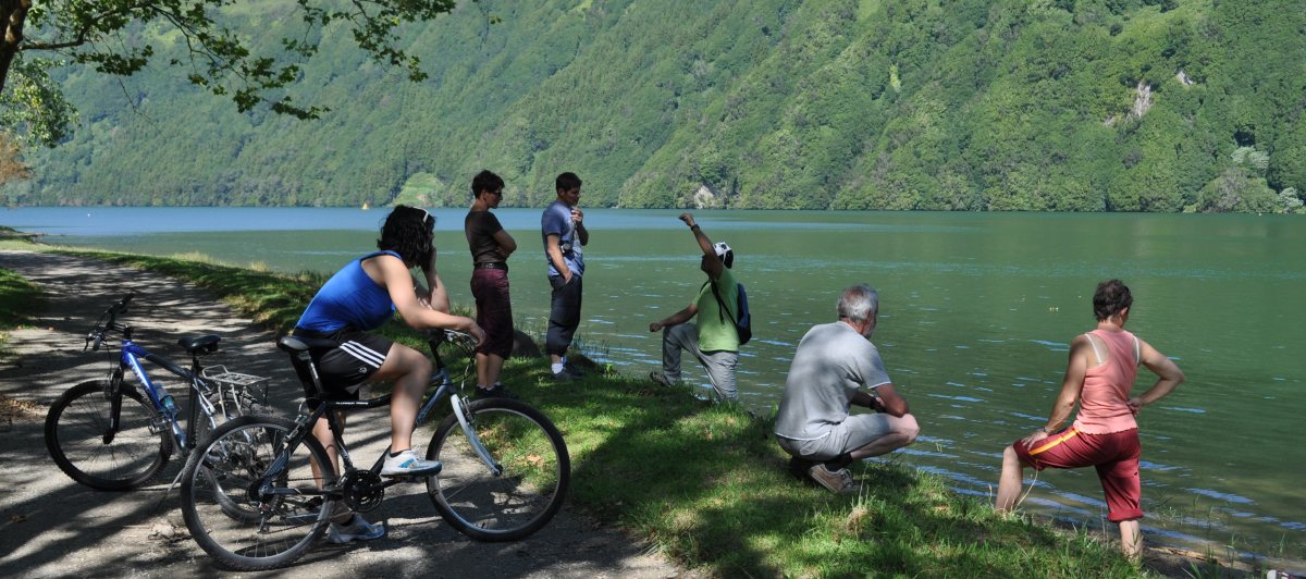 Radfahrer und Wanderer mitten im Atlantik - Azoren