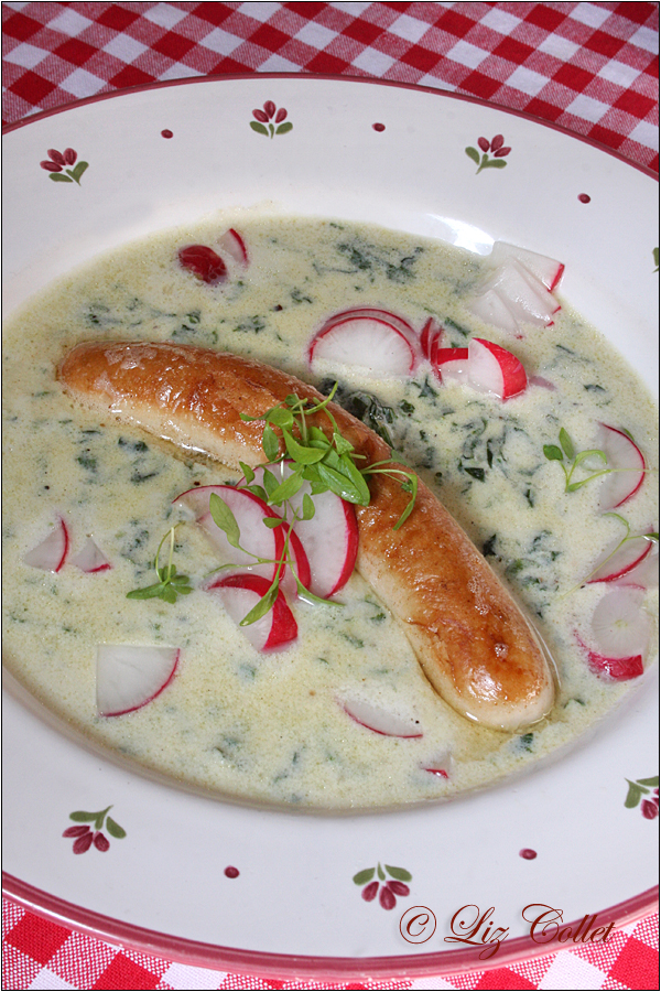  Radieschensuppe mit Kalbsbratwurst 