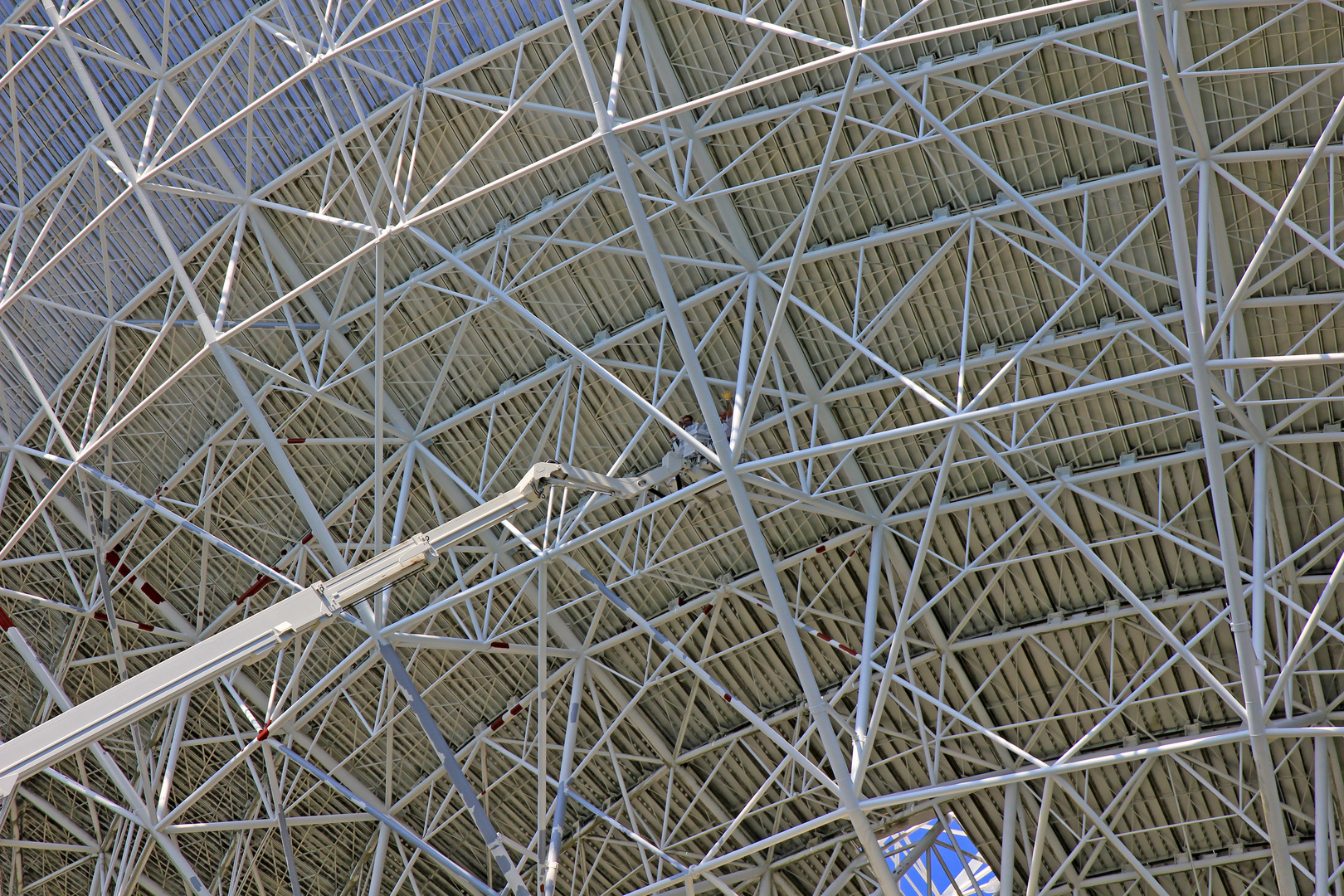 Radioteleskop Effelsberg (100 Meter Durchmesser) 5