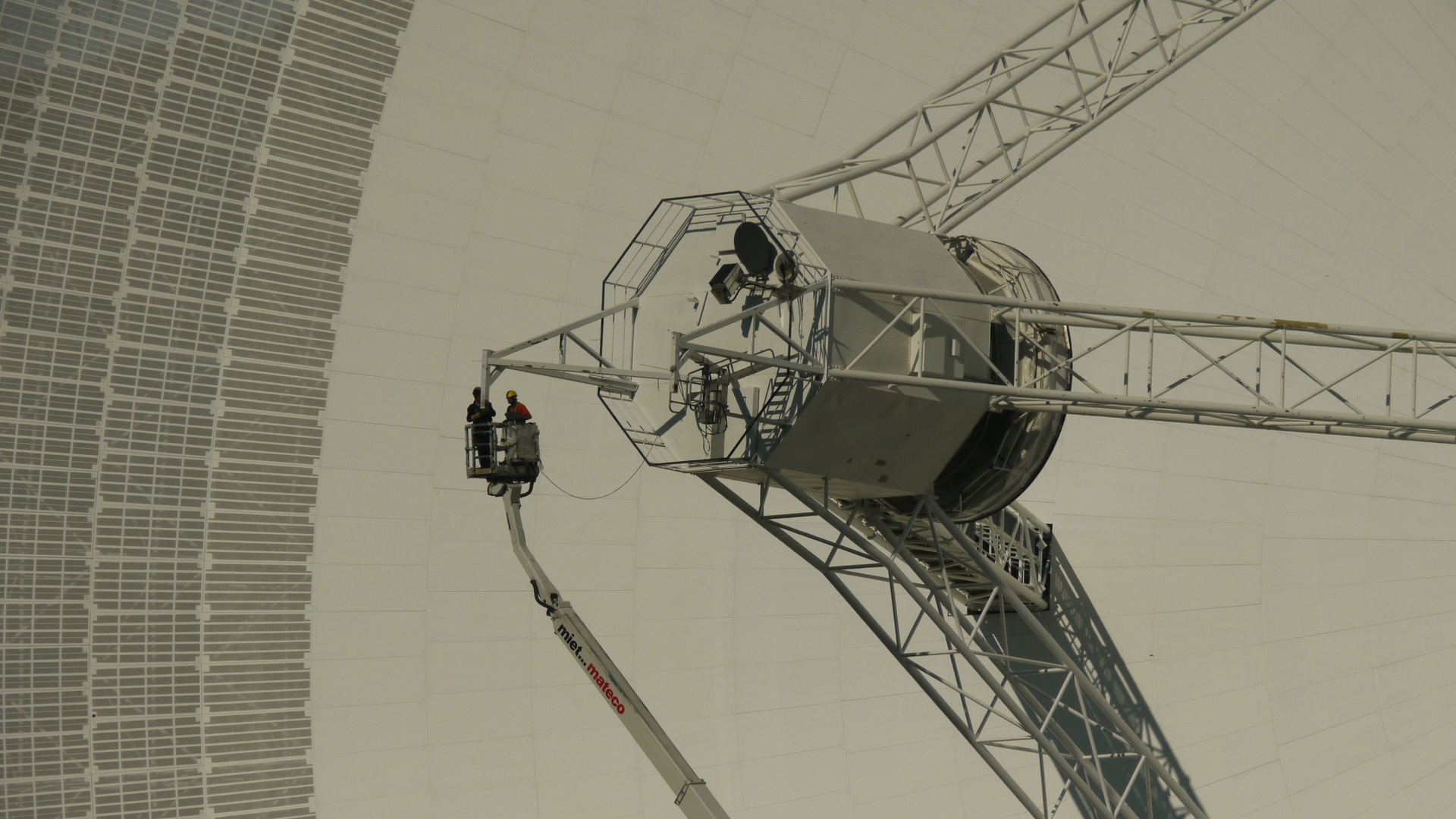 Radioteleskop Münstereifel-Effelsberg Reparatur