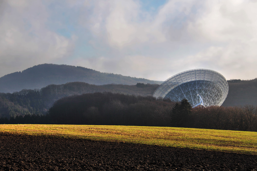 Radioteleskop von weitem