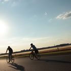 Radler auf dem Tempelhofer Feld