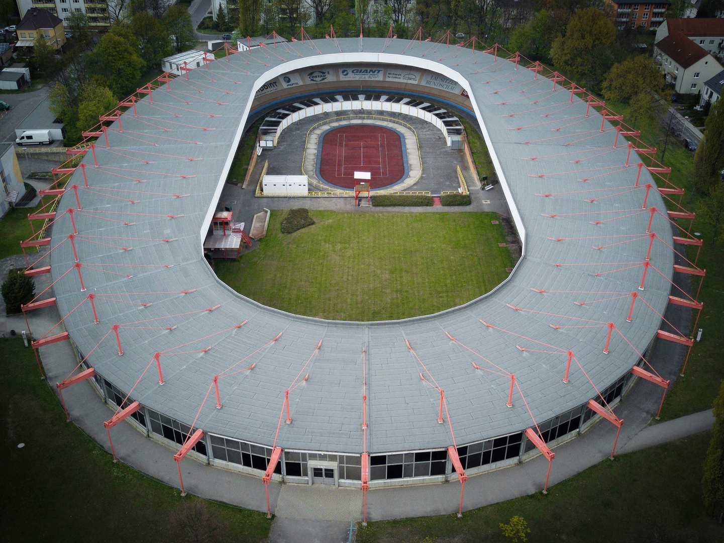 Radstadion mit Tennisplatz ( Sportzentrum Cottbus)