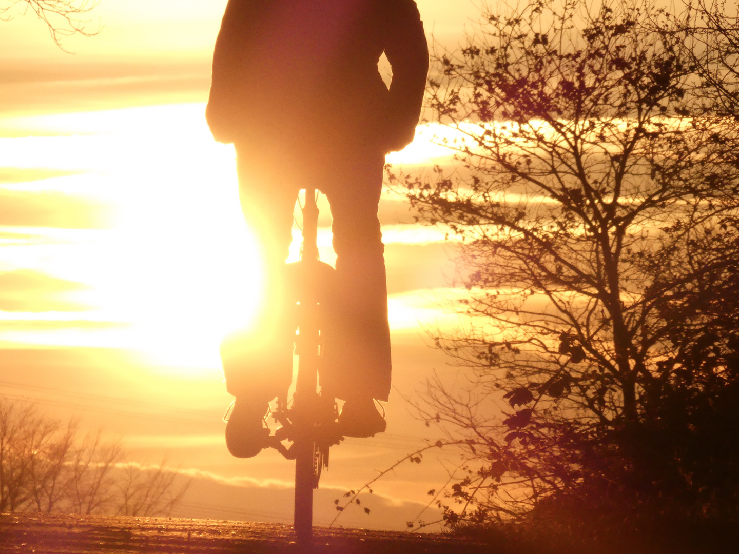 Radtour im Sonnenuntergang