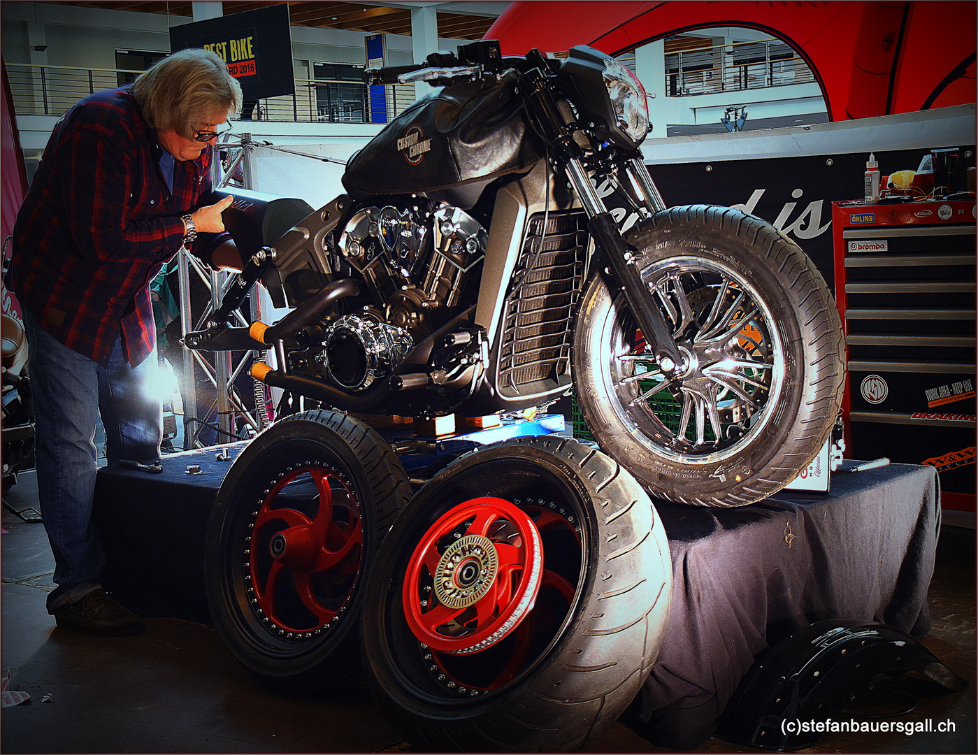 &ldquo;radwechsel&rdquo; Foto & Bild | europe, bodensee, international regions
