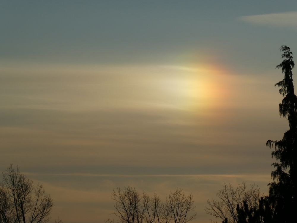 rätselhaftes leuchten am himmel