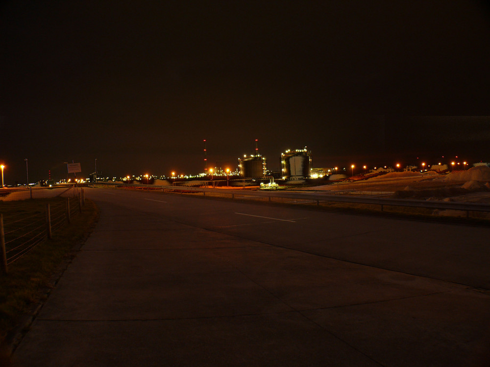 Raffinerie bei Hooksiel / Wilhelmshaven