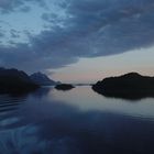 Raftsund (Norwegen) bei Nacht