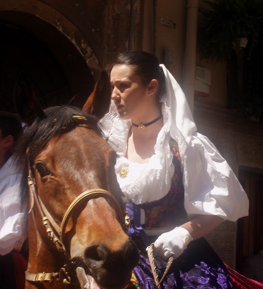 Ragazza a cavallo