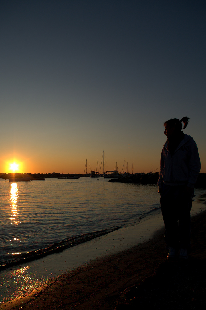 Ragazza al Tramonto