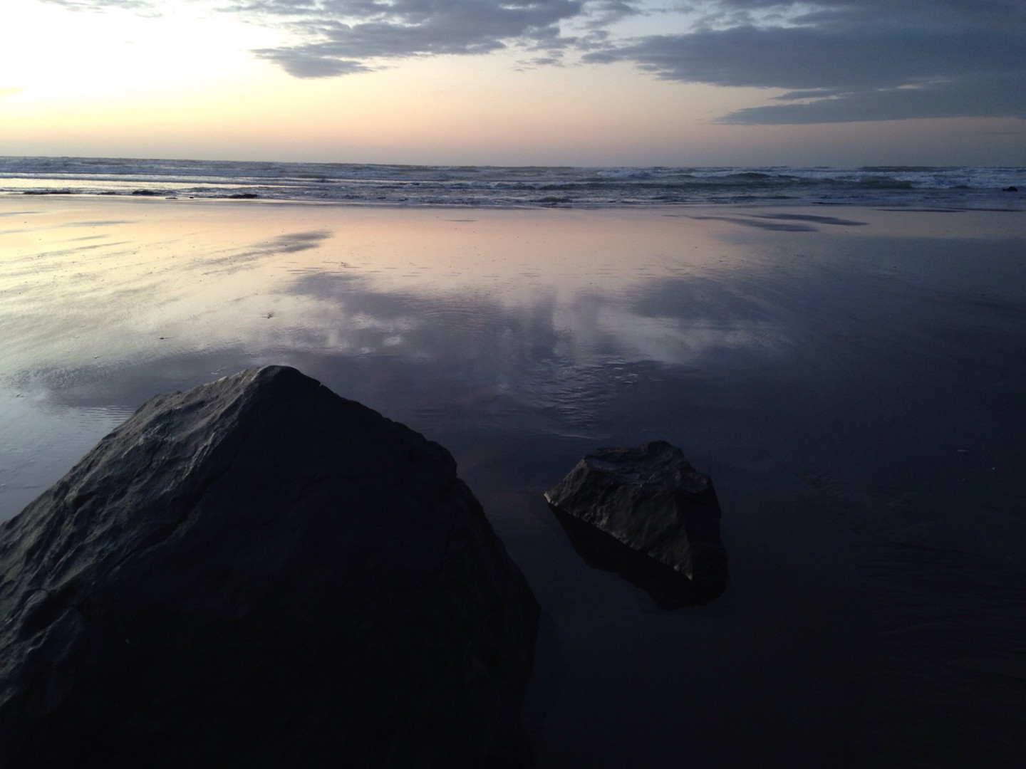 raglan beach neuseeland