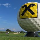 Raiffeisen Golfball Froschperspektive