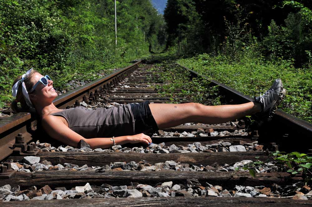 rail sunbathing