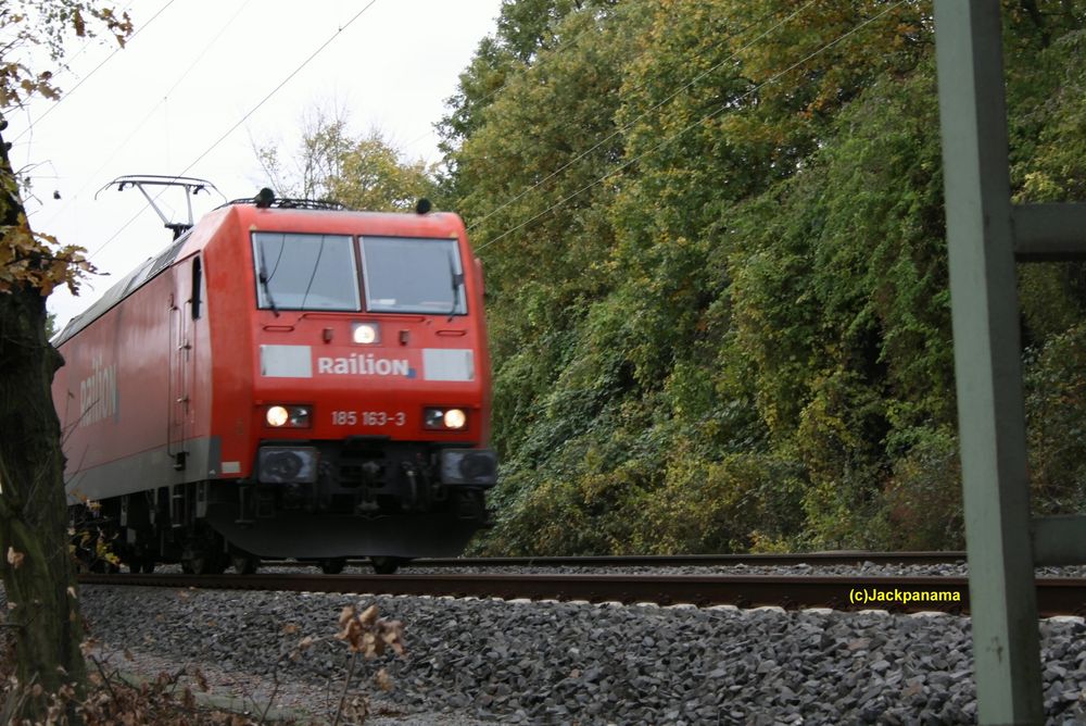 Railion 185 163-3 der Baureihe: BR 185 (gebaut bei der Fa. Bombardier (Kassel)