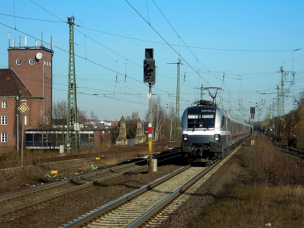 Railjet im Norden