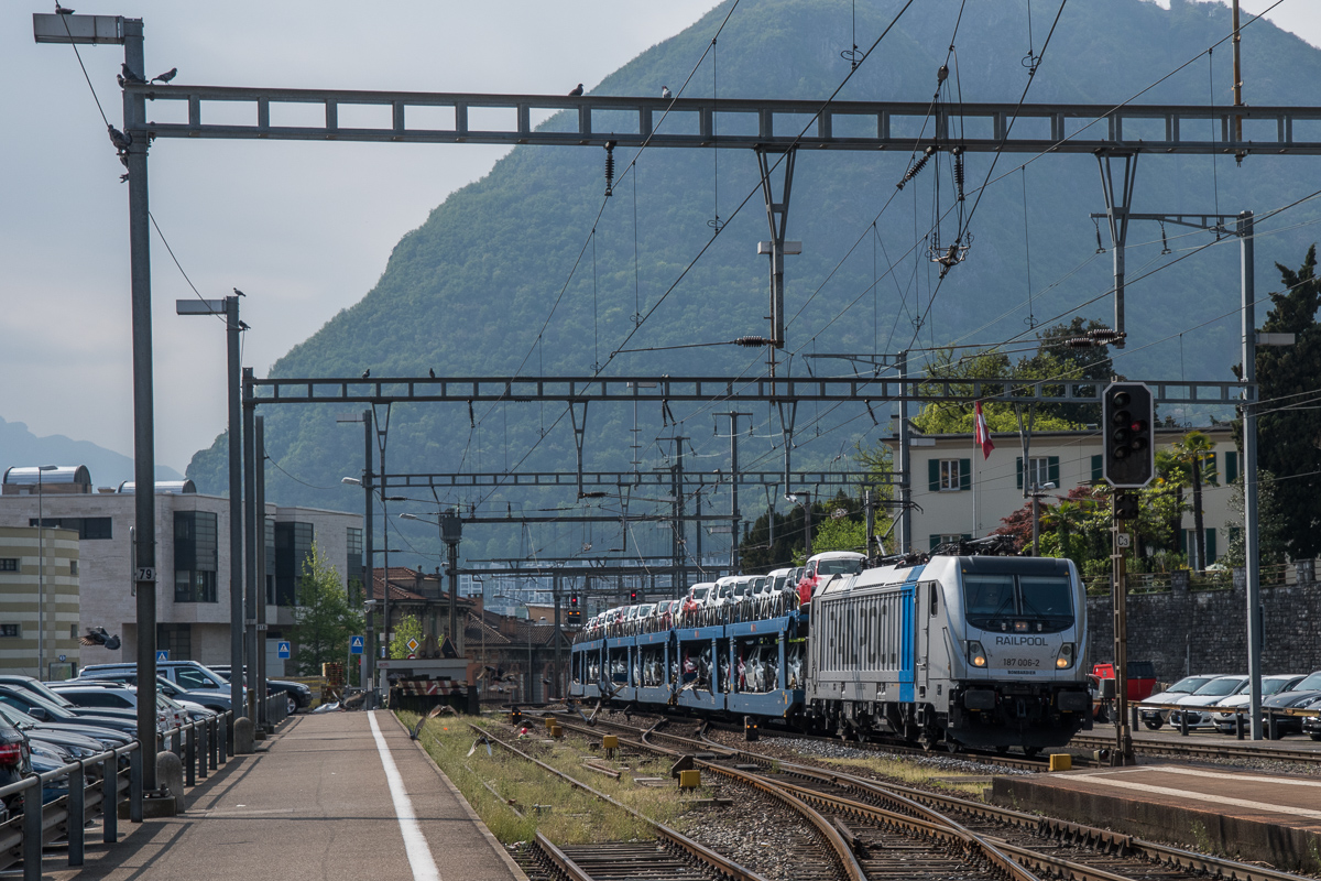 Railpool mit Autozug durch Lugano