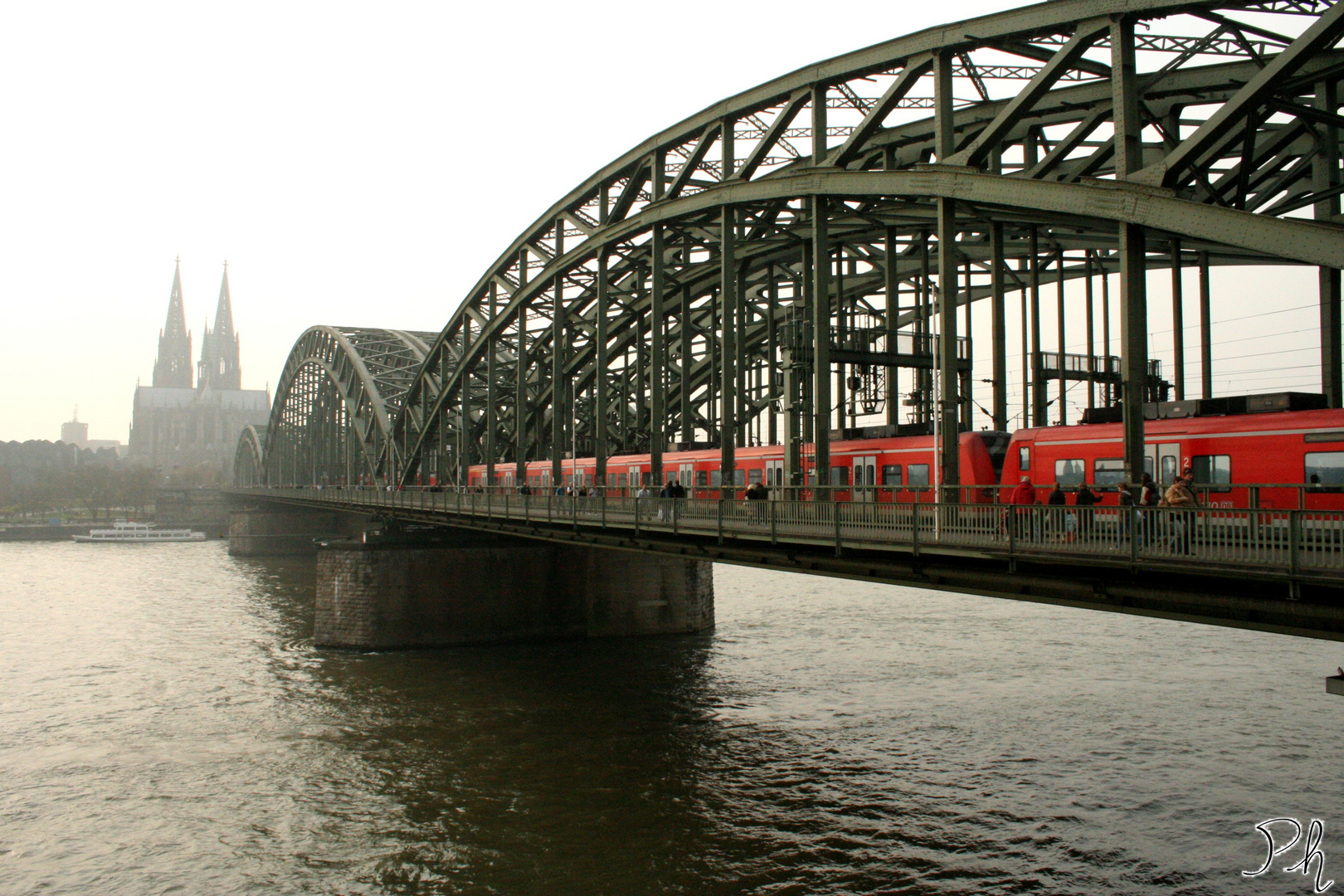 Rails over the Rhein_Cologne