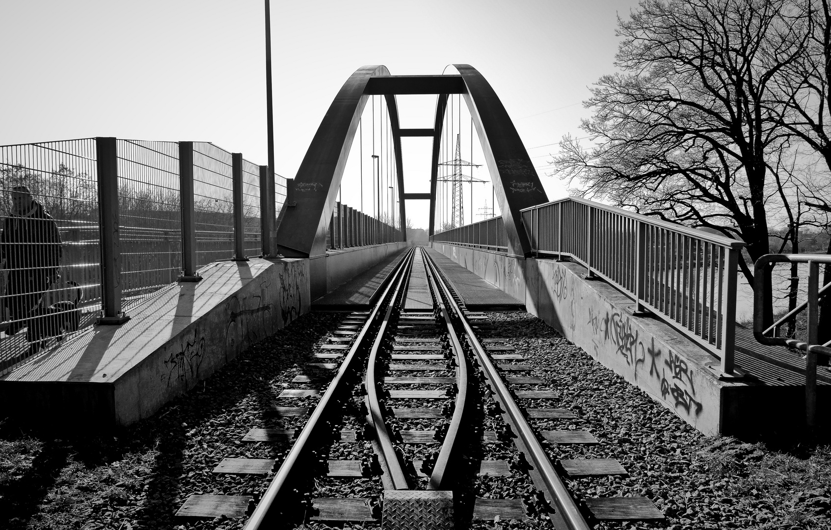 - railway bridge lines -