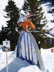 rainbow boardslide