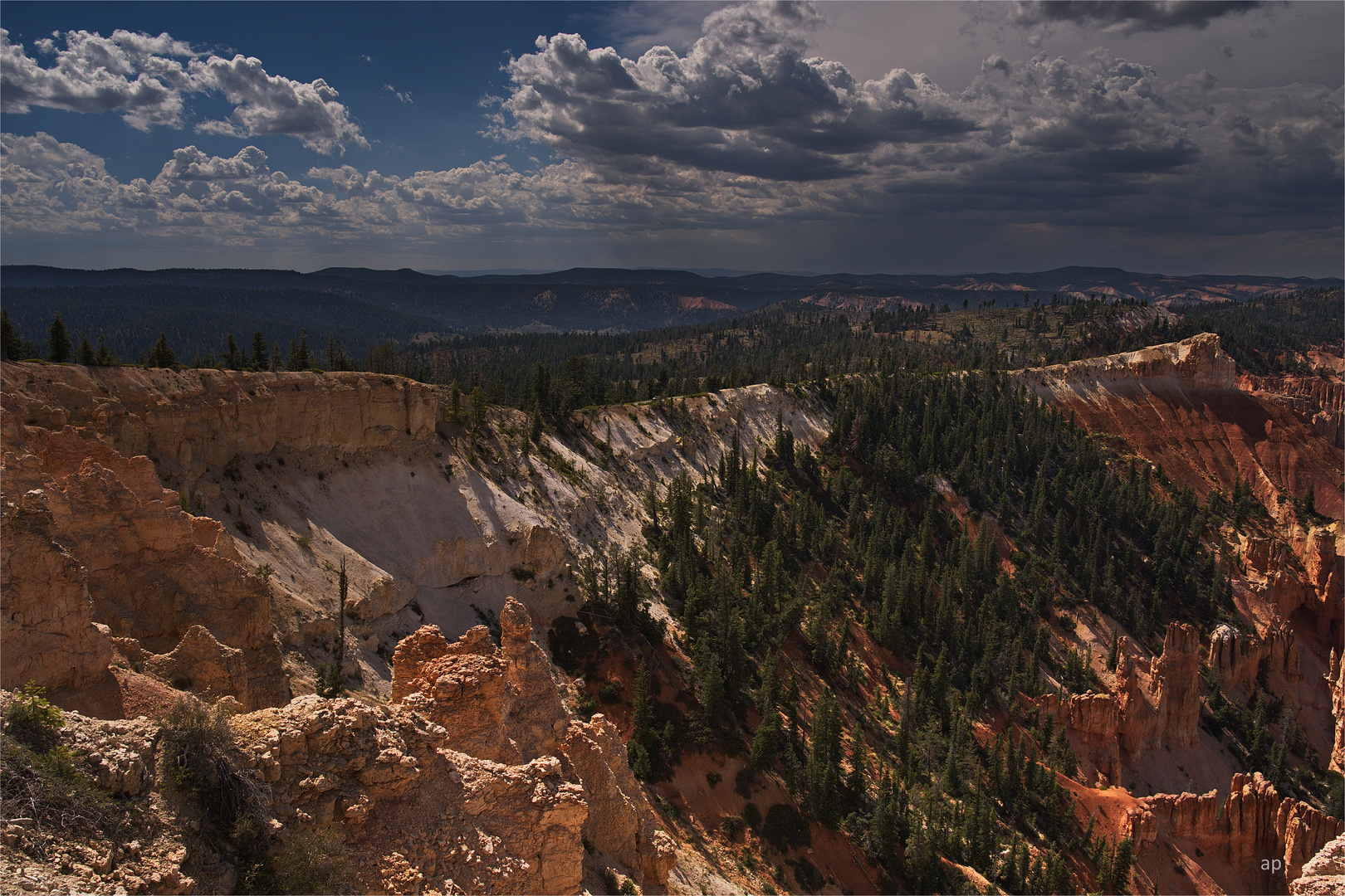 Rainbow Point spectacle