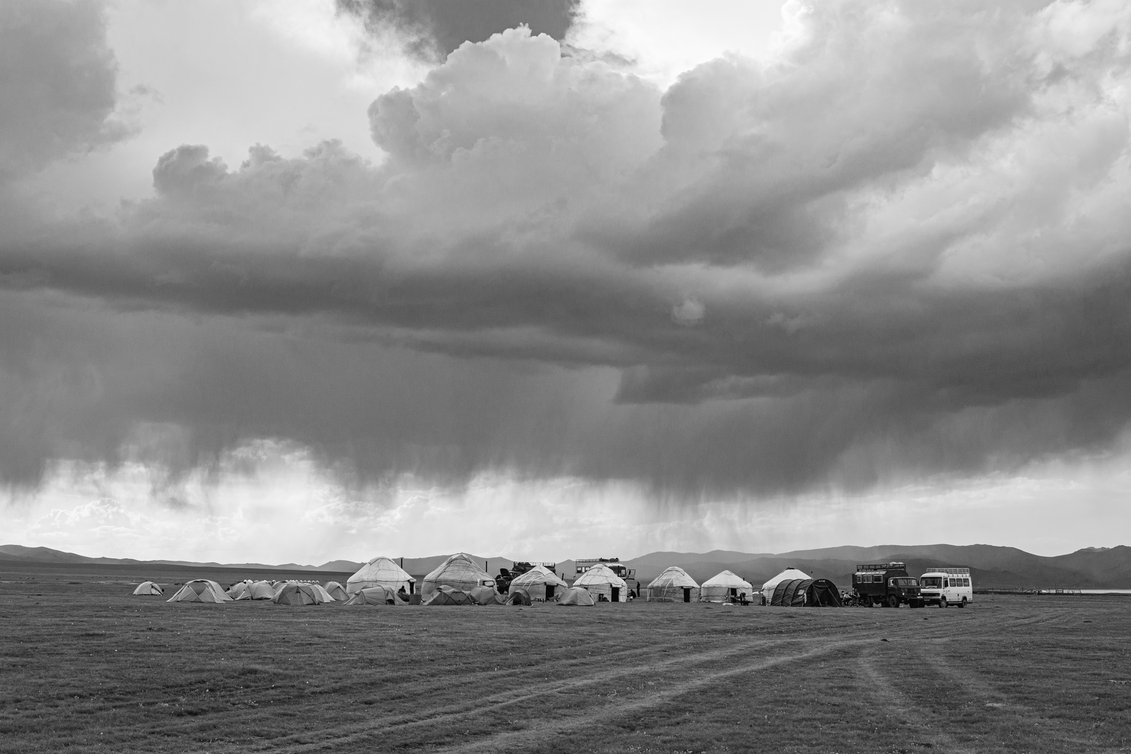 Rainstorm Song-Kul plain