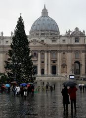 Rainy Christmas in Rome.