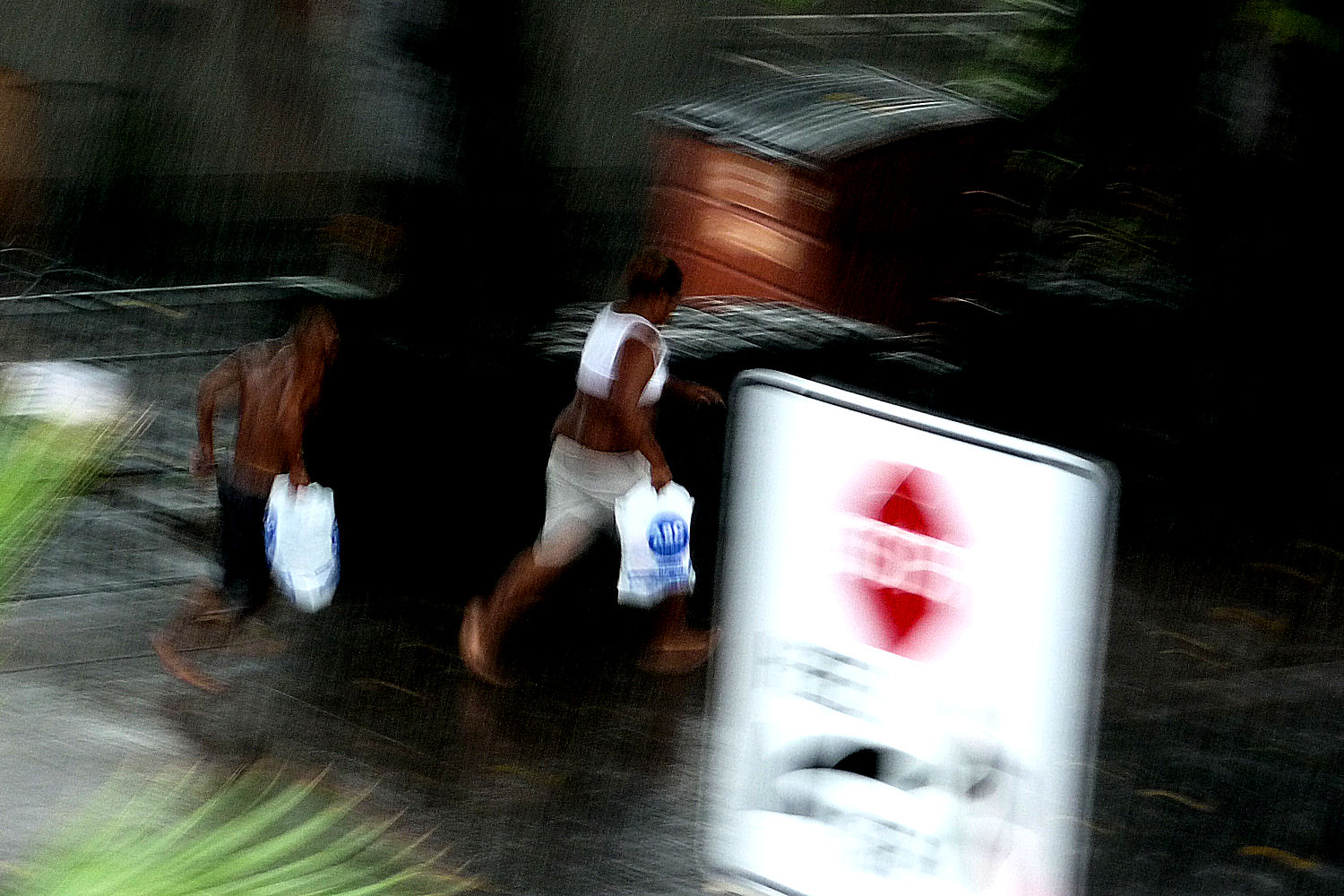 rainy hour in kona