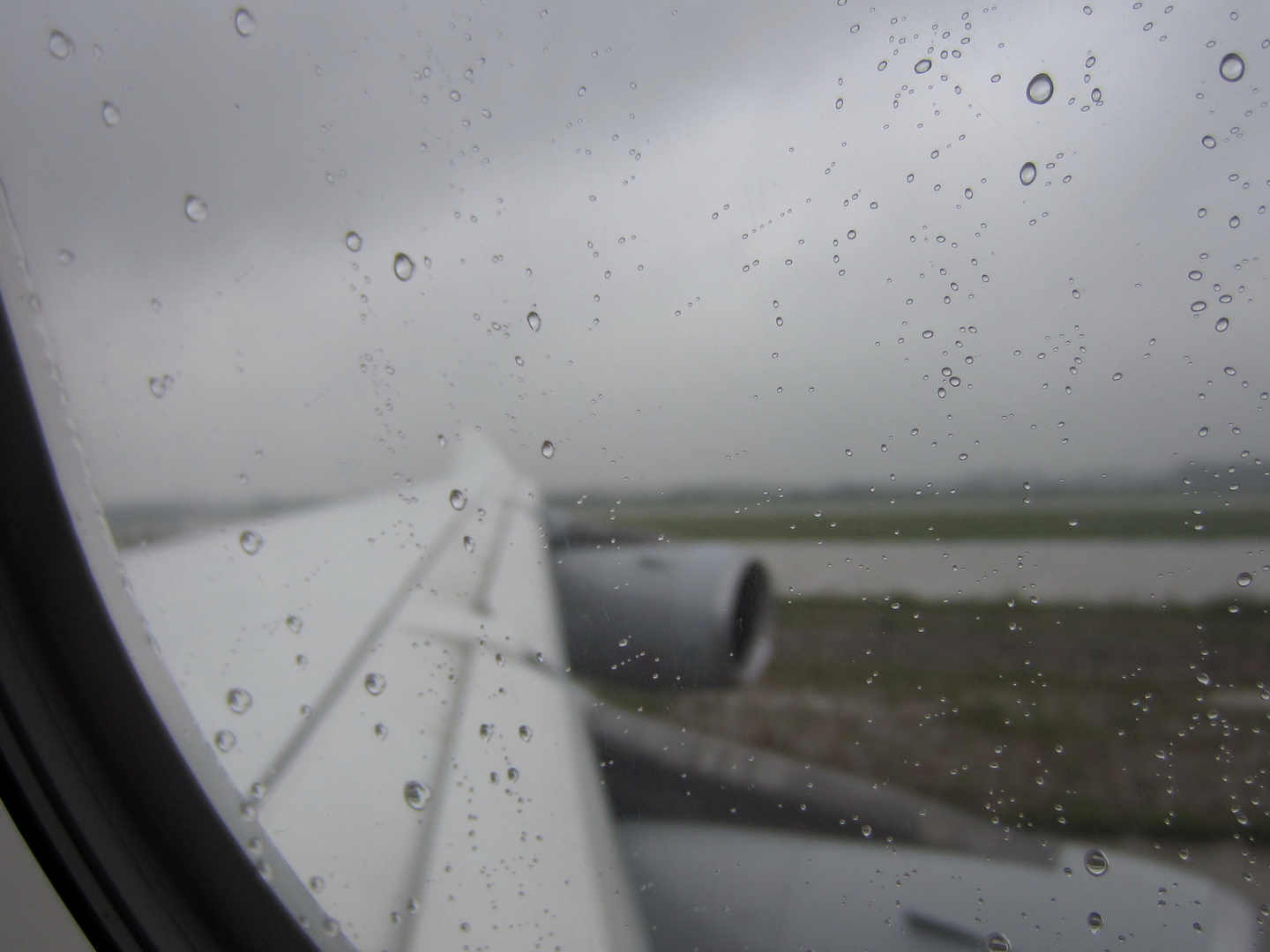 rainy take-off ...