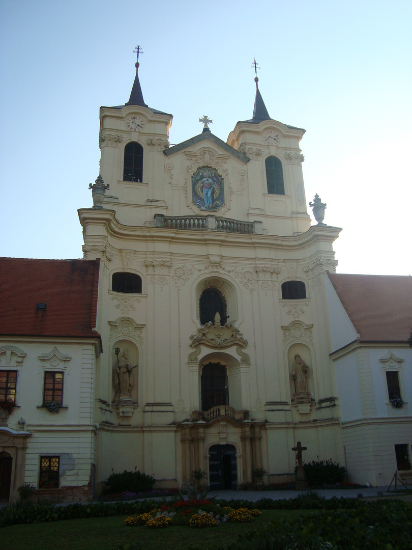 Rajnhrad-church