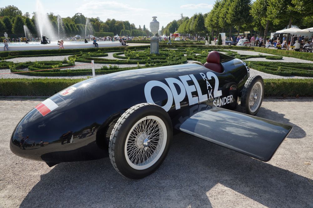 Raketenwagen OPEL 2 "fahrn ist wie wennste fliegst"