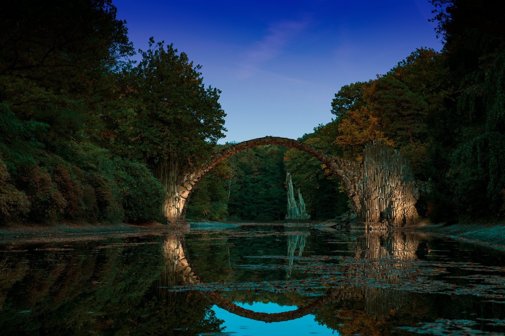 Rakotzbrücke am Abend