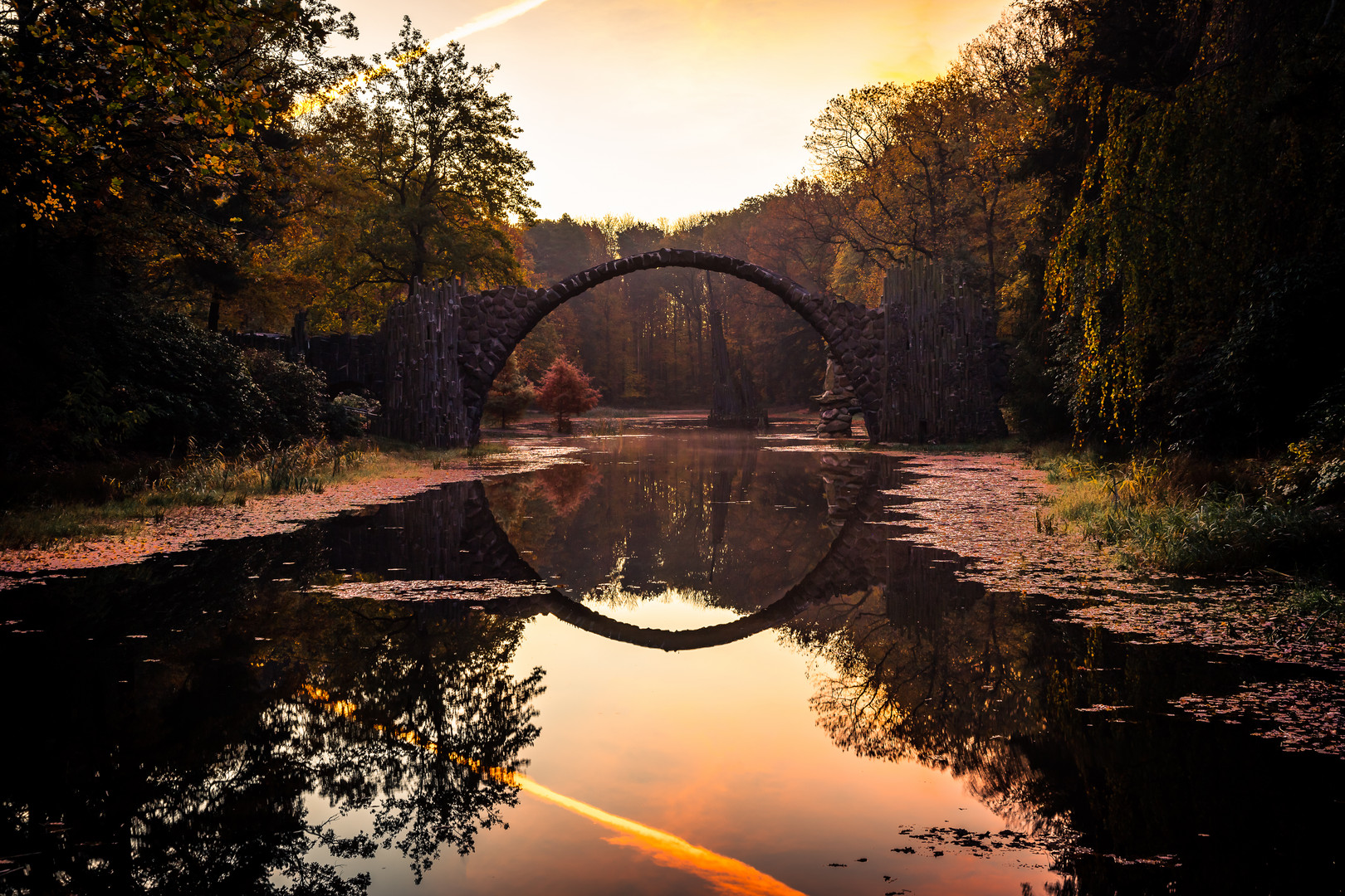 Rakotzbrücke im Herbst