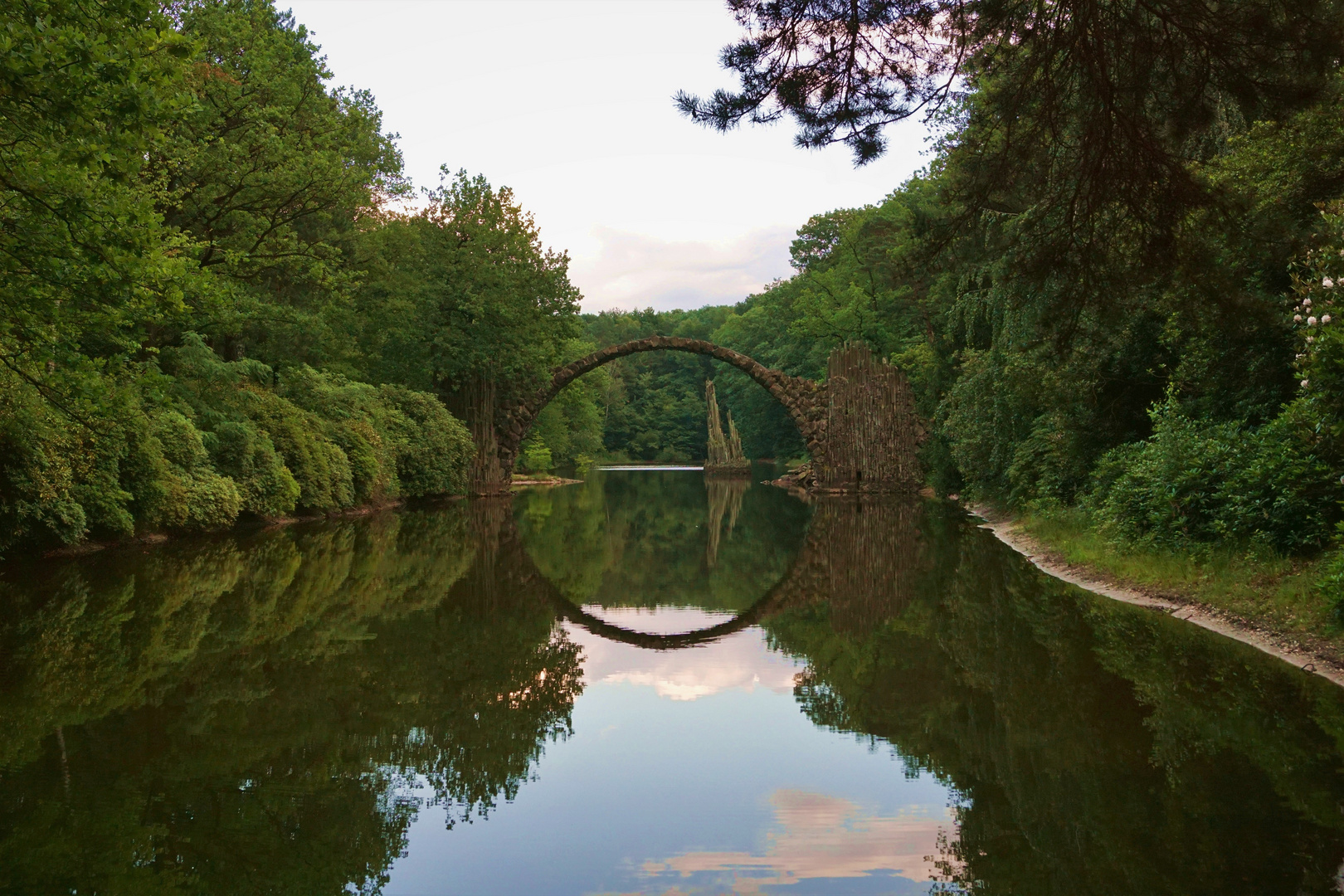 ....Rakotzbrücke im Juli....