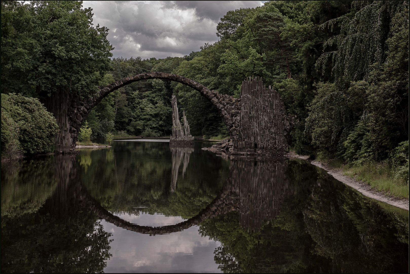 Rakotzbrücke im Kromlauer Park