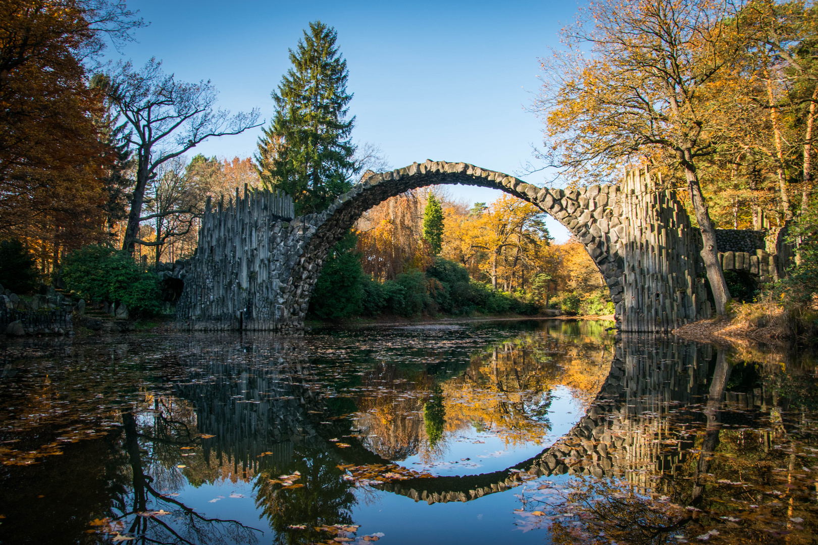 Rakotzbrücke im Kromlauer Park