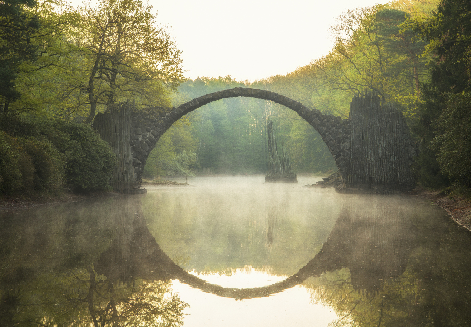 Rakotzbrücke im Kromlauer Park