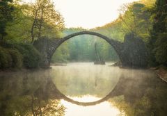 Rakotzbrücke im Kromlauer Park