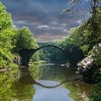 Rakotzbrücke im Kromlauer Park oder im Volksmund "Teufelsbrücke"