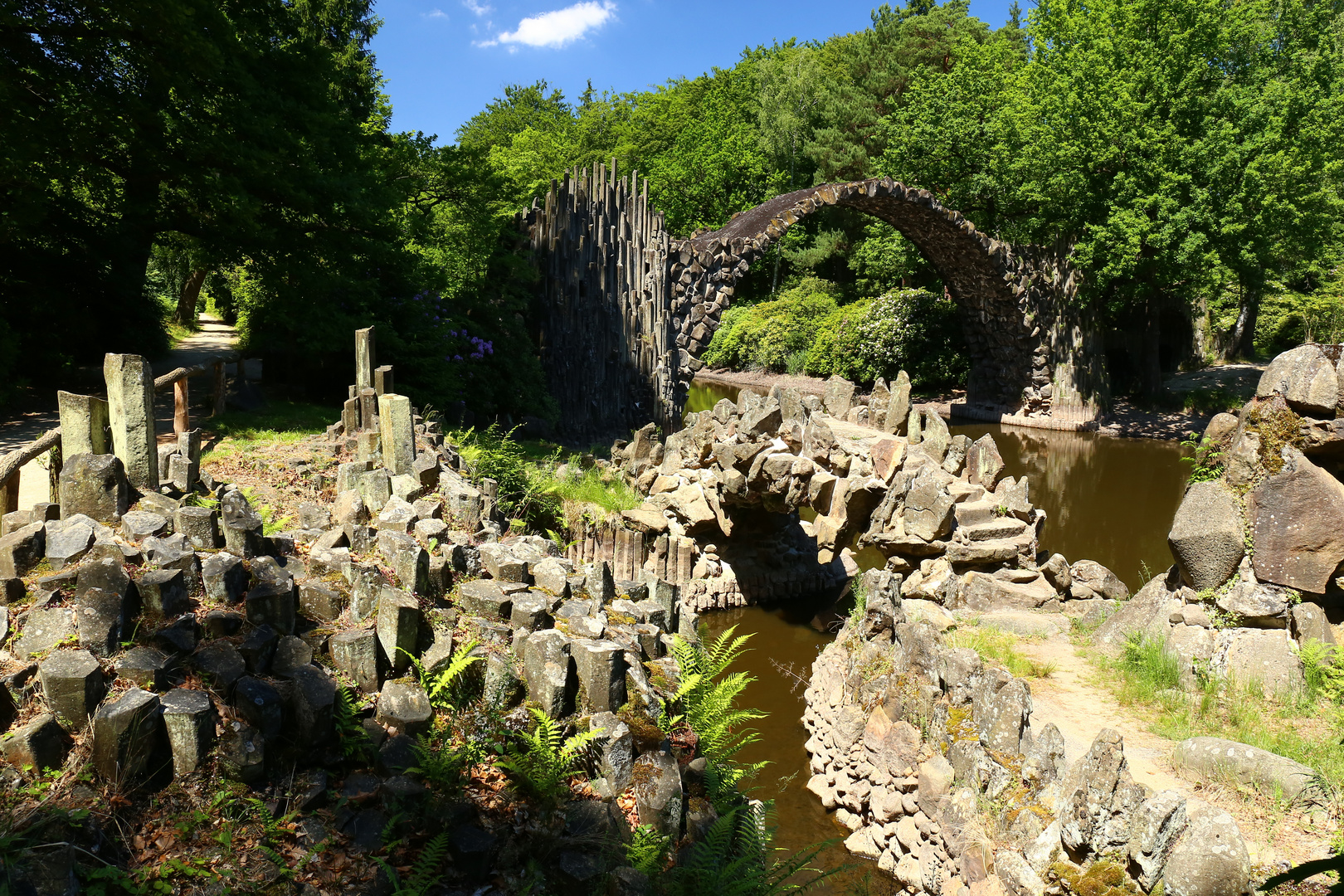 Rakotzbrücke im Park Kromlau