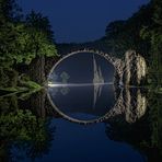 Rakotzbrücke zur Blauen Stunde