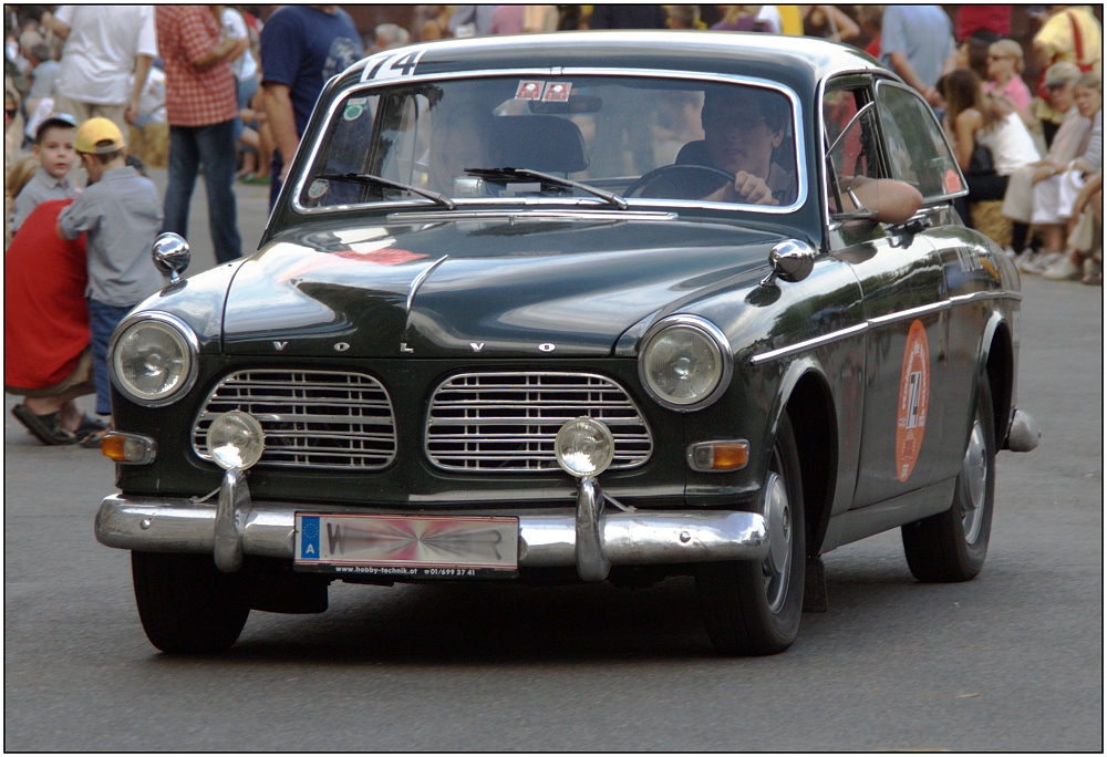 ... Rally de Vienne (65) ...